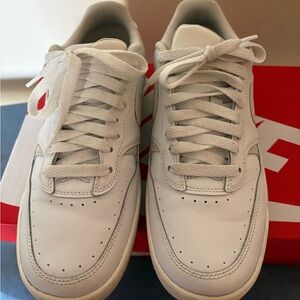 Nike White Leather Sneakers